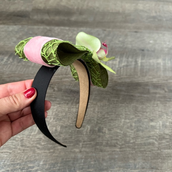 Handmade Designer Fascinator Headband Black Green Pink Velvet Bow Floral Orchid - Picture 4 of 12